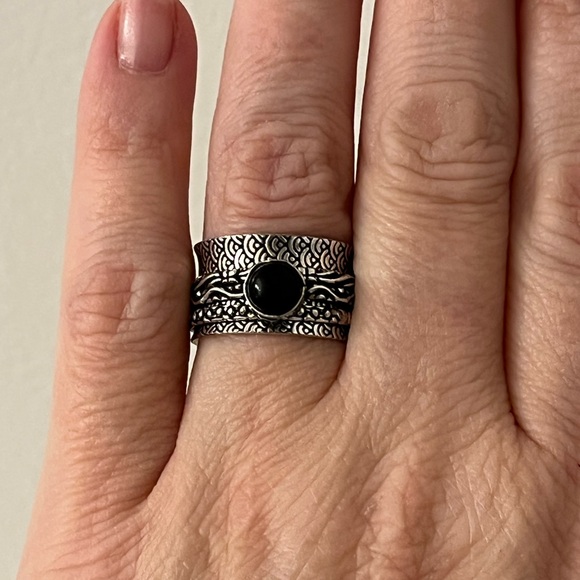 925 Sterling Silver Overlay Black Onyx Gemstone Spinner Band Ring Size 7.25 - Picture 5 of 7